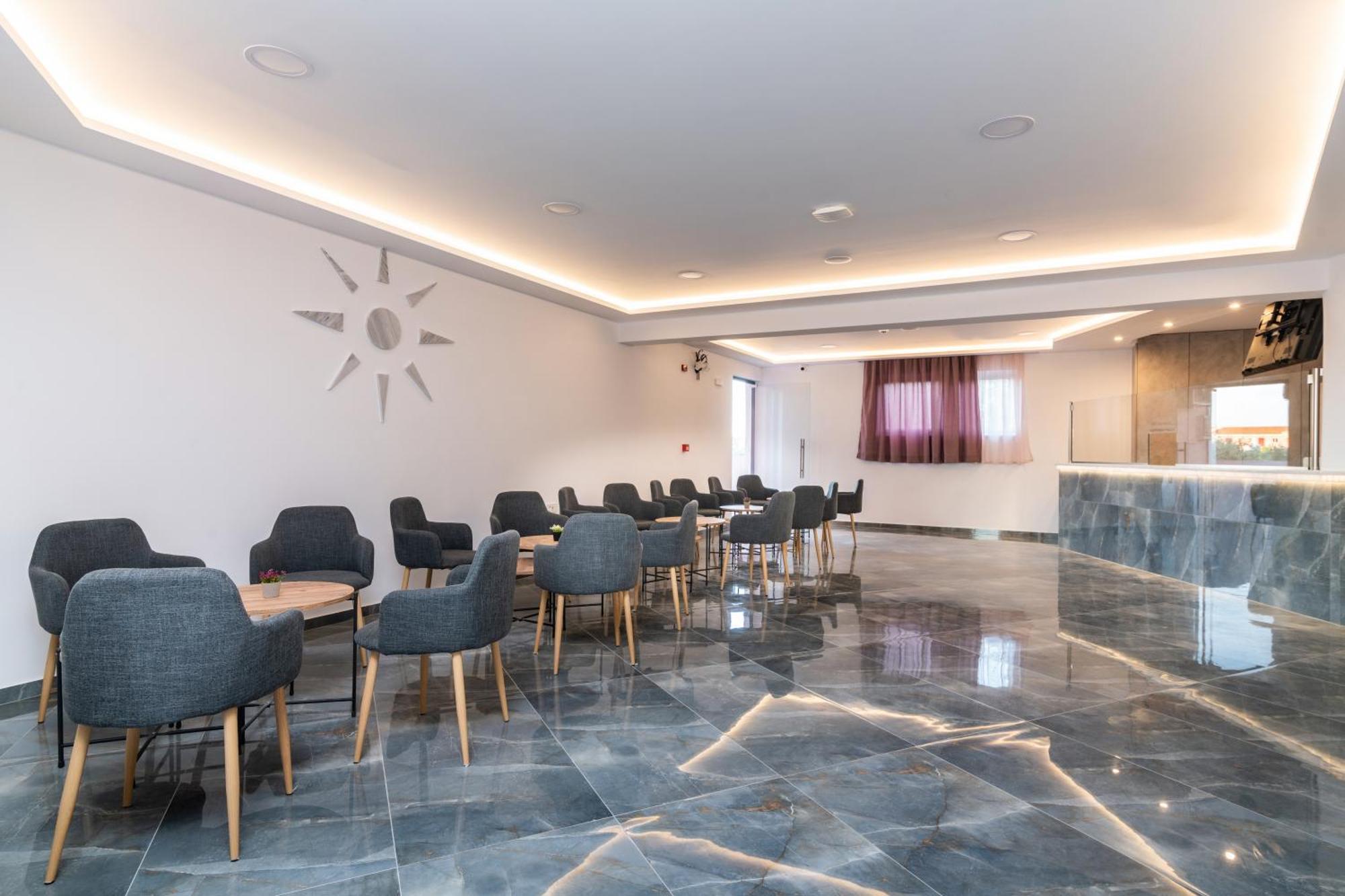 Savvas Hotel (Adults Only) Лаганас Екстериор снимка