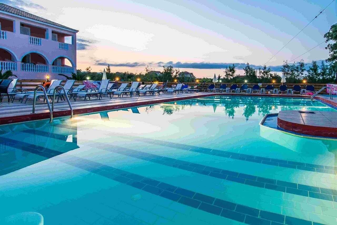 Savvas Hotel (Adults Only) Лаганас Екстериор снимка