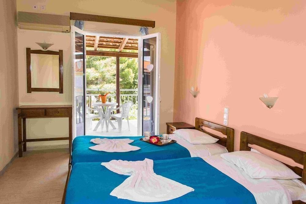 Savvas Hotel (Adults Only) Лаганас Екстериор снимка